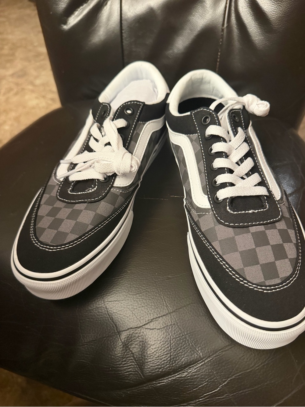Vans Men's Black and Gray Checkerboard Old Skool Sneakers